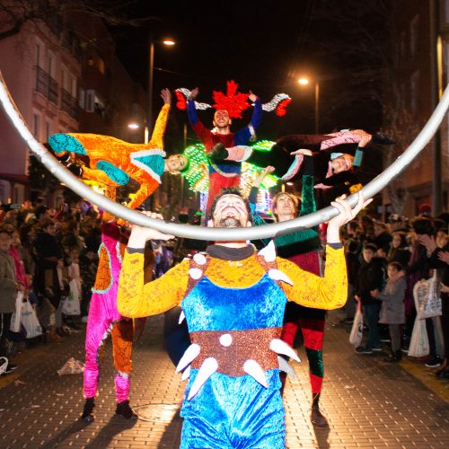 GRUPAL ACROBATAS DENTRO RUEDA